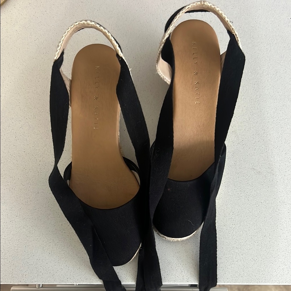 Kelly & Katie Black Women's Shoes